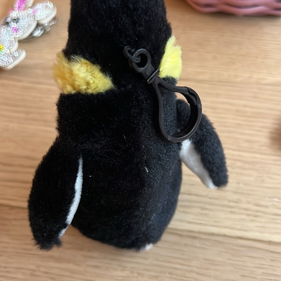 Unipak designs penguin soft plush keychain - Picture 7 of 8